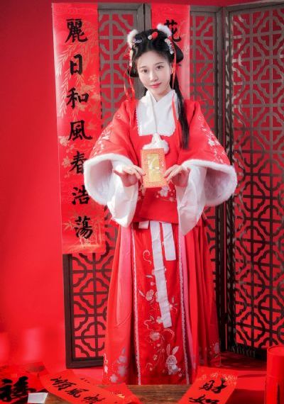 亲近伦子免费视频观看_BD国语神马影院手机在线