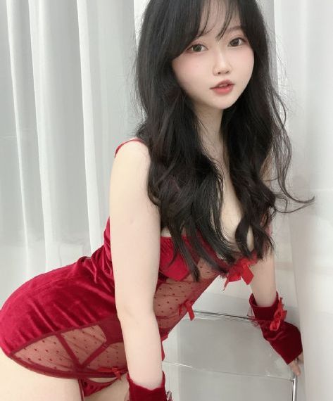 洛丽塔在线观看高清中文_剧情片手机在线看