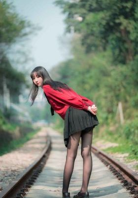 欧美巨鞭大战丰满少妇_DVD手机在线看